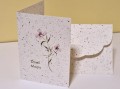 roznaca kartka z koperta_delikatny kwiat_czerpalnia_pl.jpg