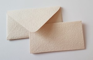 Mini koperta z karteczką 5,2 x9,5cm kolor