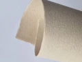 papier ręcznie czerpany cappuccino  (jasny beż) _czerpalnia.jpg