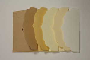 Koperta na kartę/wizytówkę (6x10cm) z papieru czerpanego kolor