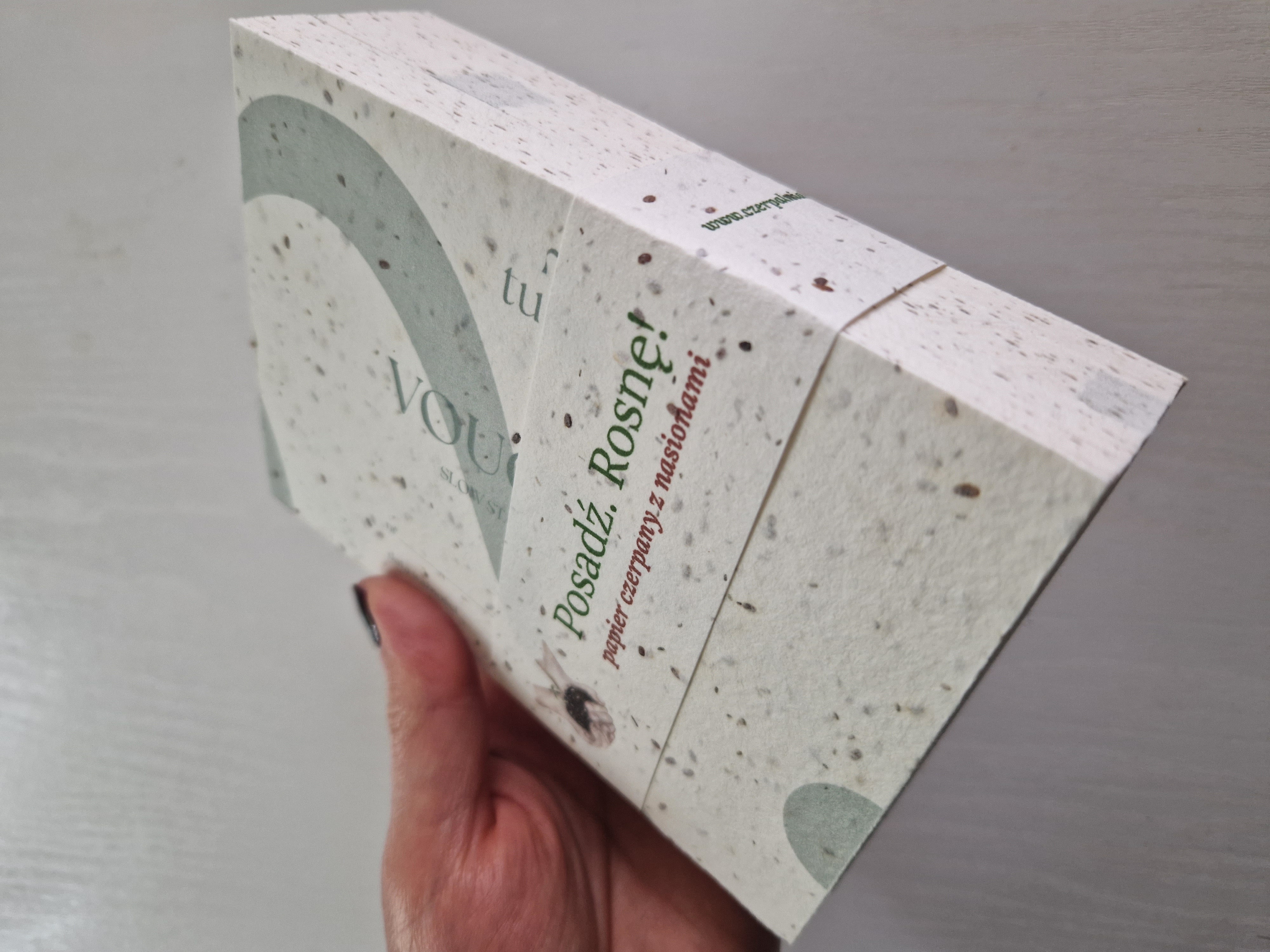 Voucher rosnący - papier czerpany z nasionami