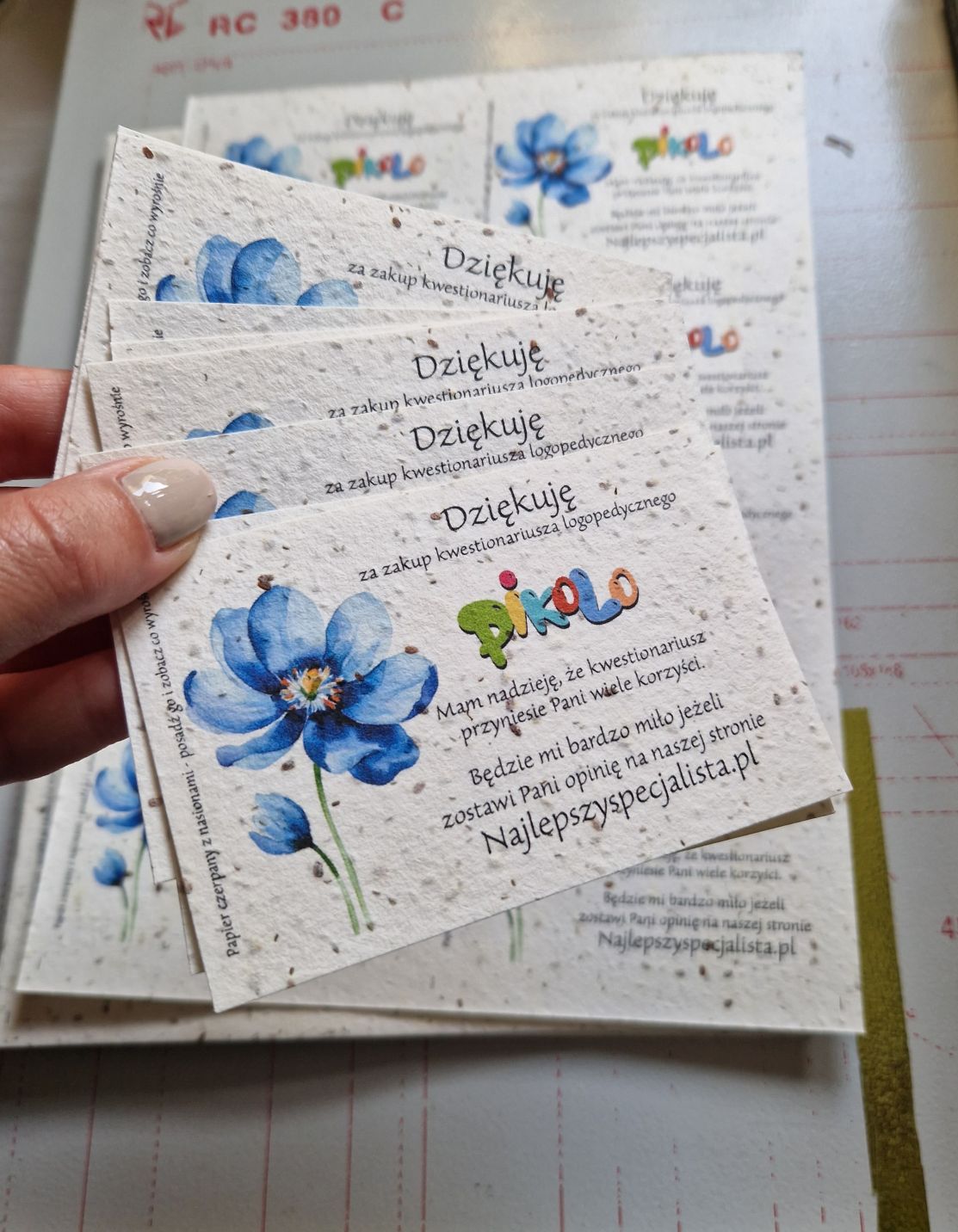 Papier siewny z nasionami - kolorowe materiały promocyjne